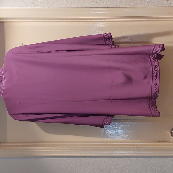 Women's Yi Lin Tunic Silk Lagon shirt. Large. - Picture 4 of 11